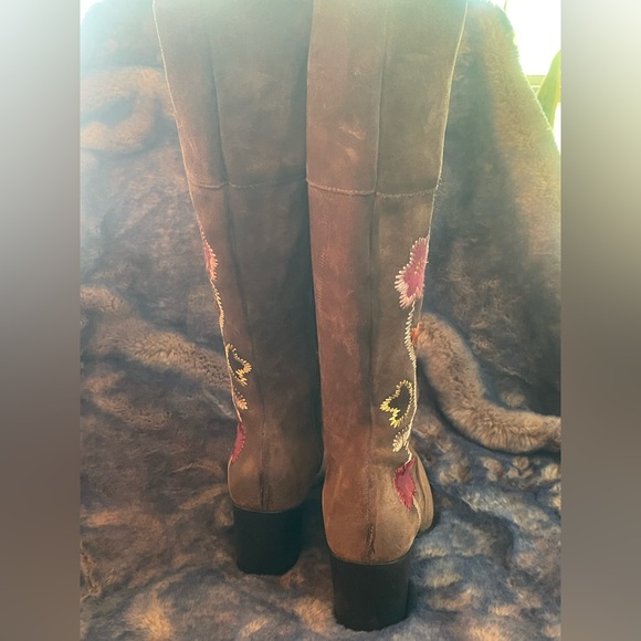 NEW Frye Embroidered Brown Suede Knee-High Boots - Picture 5 of 13